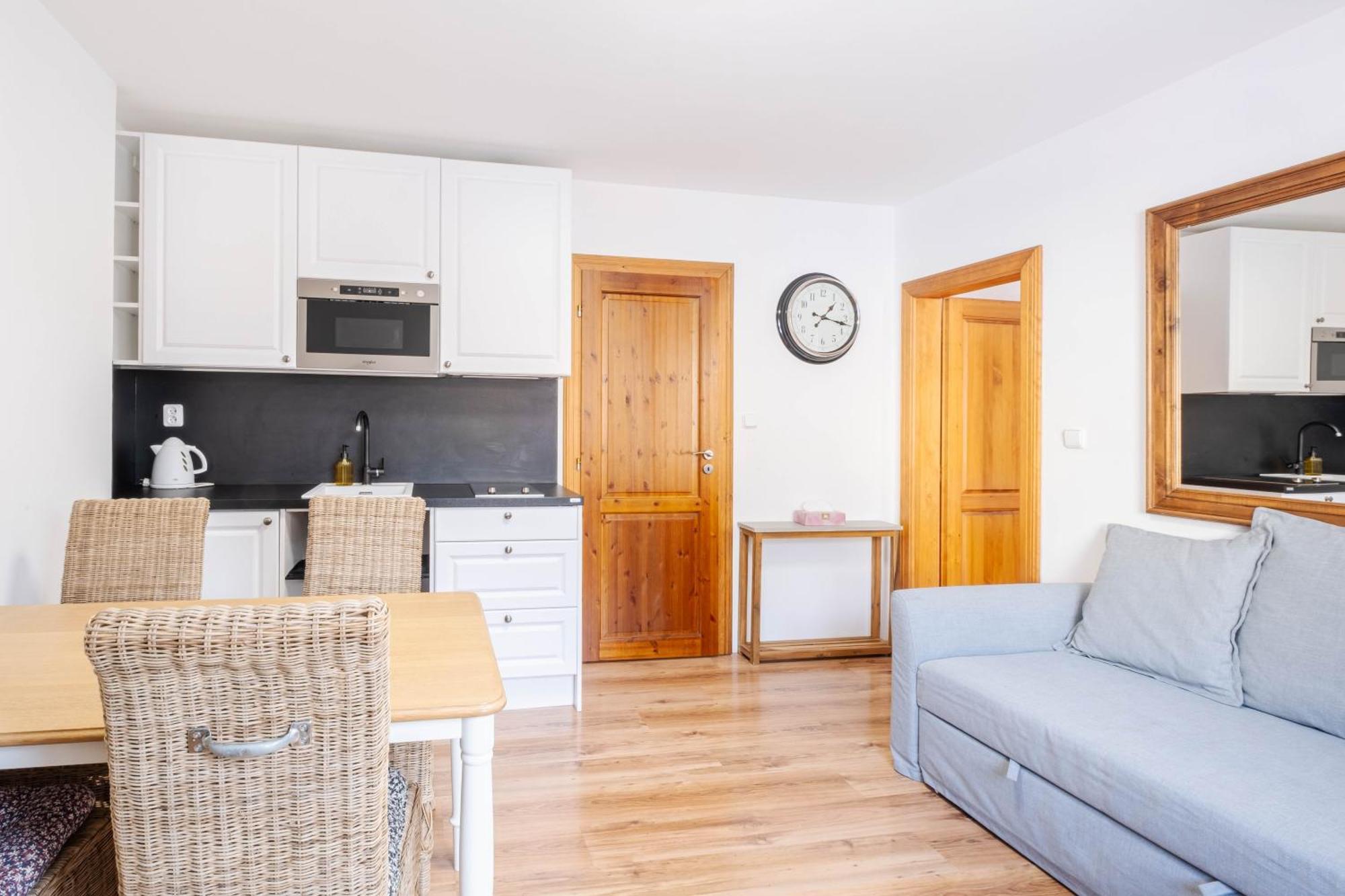 Hotel Hvezda Pec pod Snezkou Luaran gambar
