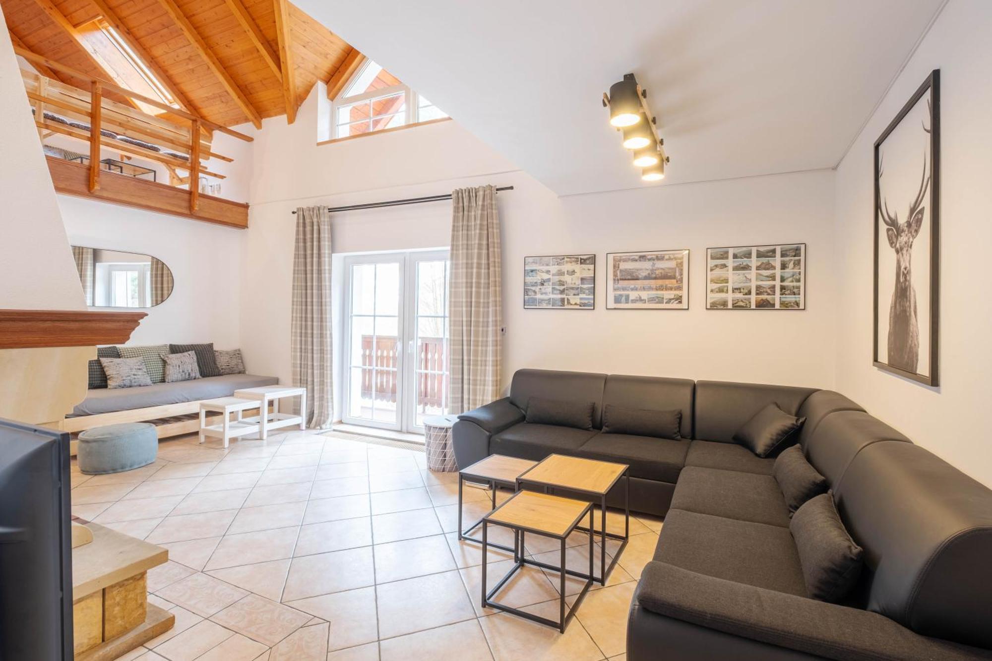 Hotel Hvezda Pec pod Snezkou Luaran gambar